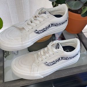 VANS: Worlds #1 Skateboard shoe US MEN: 4.5 US WOMEN 6